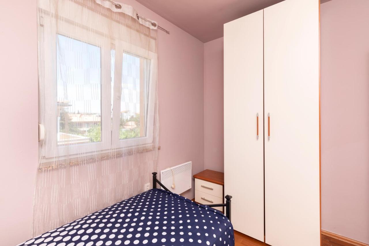 Fucane Two Bedroom Apartment *